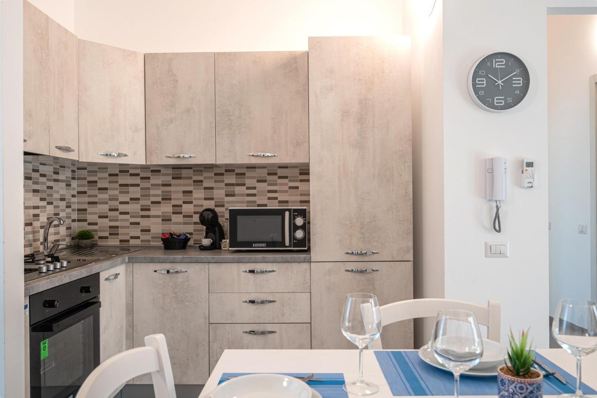 Icaro Residence Apartments With A Beautiful Pool Sant'Agata di Militello Exterior foto