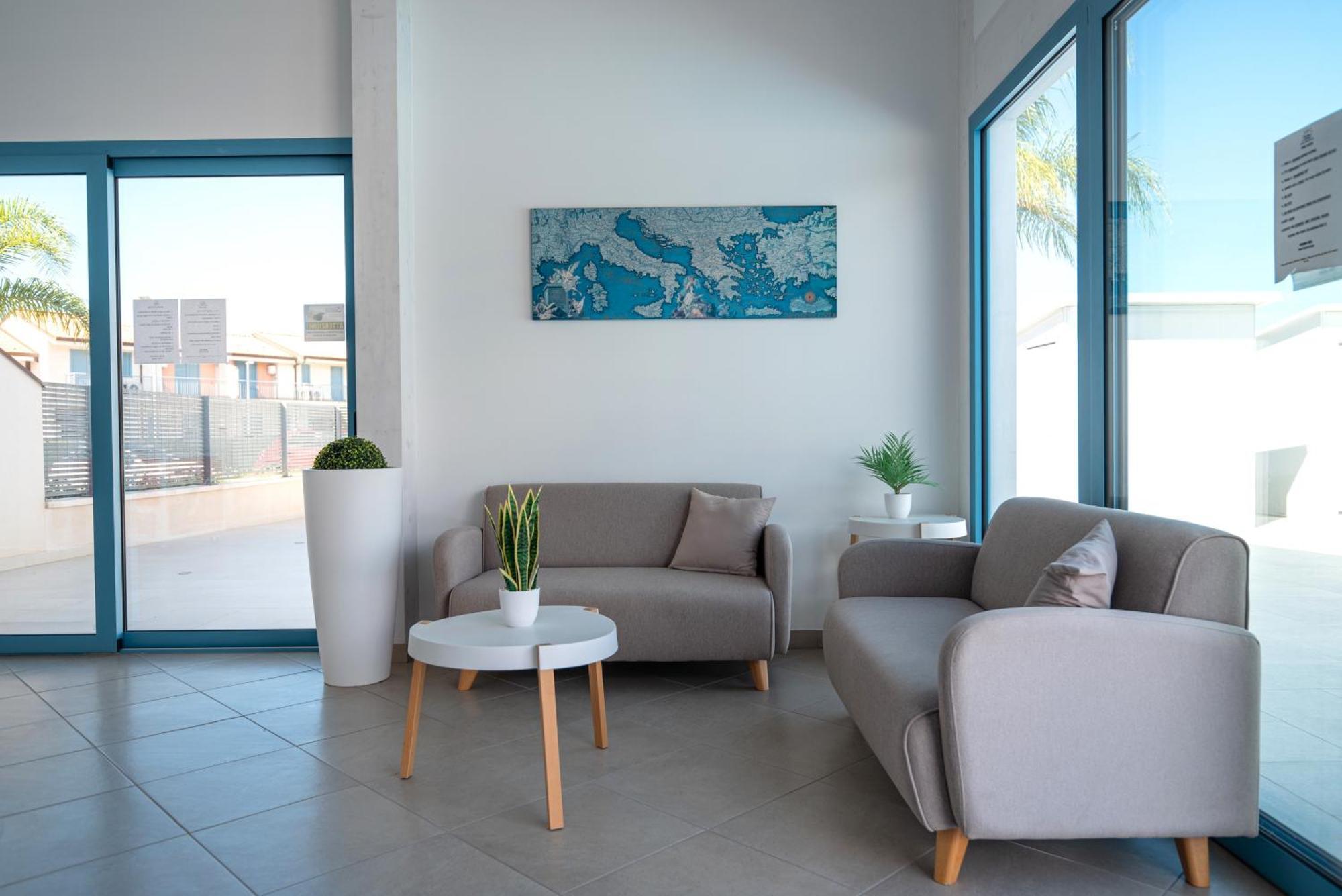 Icaro Residence Apartments With A Beautiful Pool Sant'Agata di Militello Exterior foto
