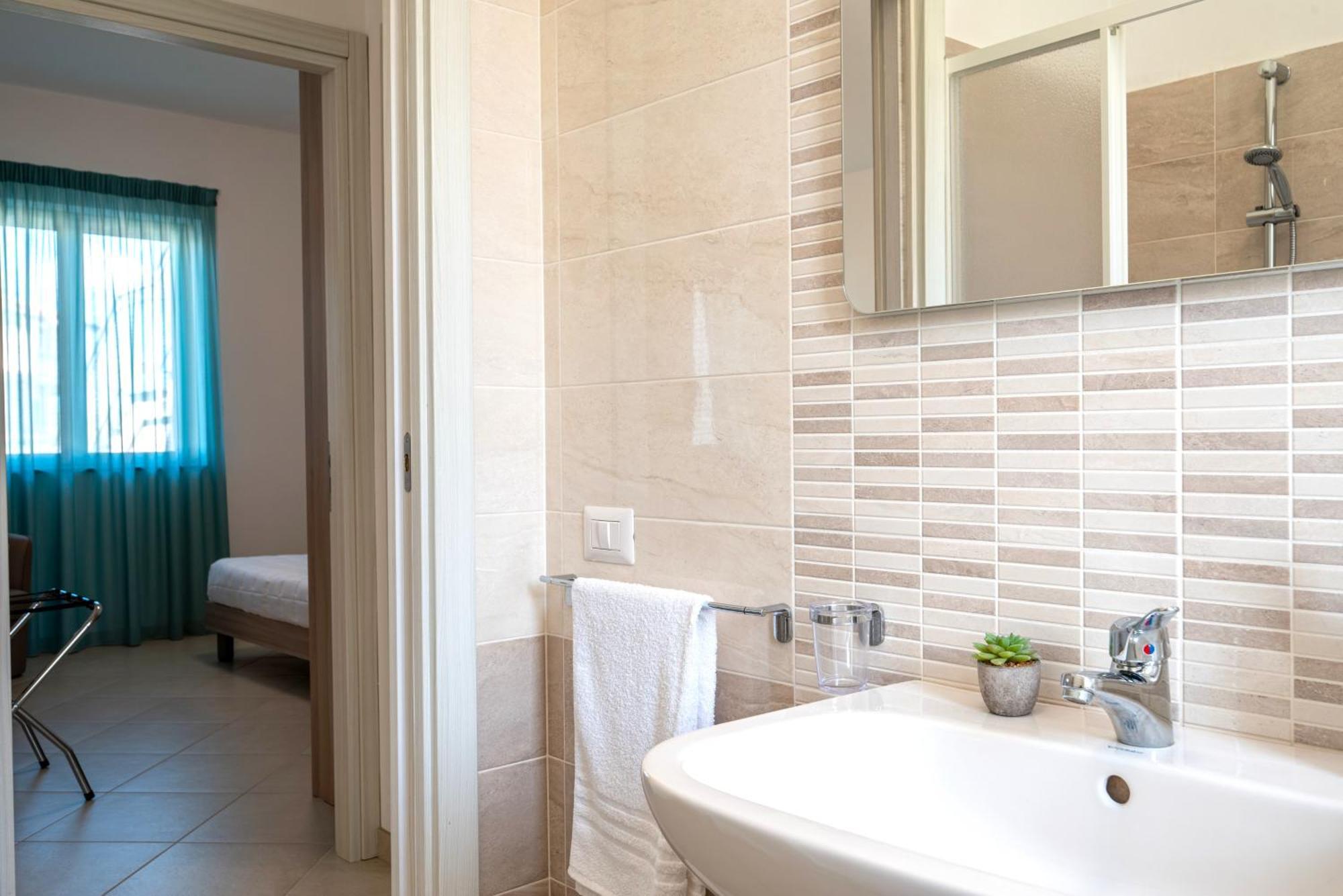Icaro Residence Apartments With A Beautiful Pool Sant'Agata di Militello Exterior foto