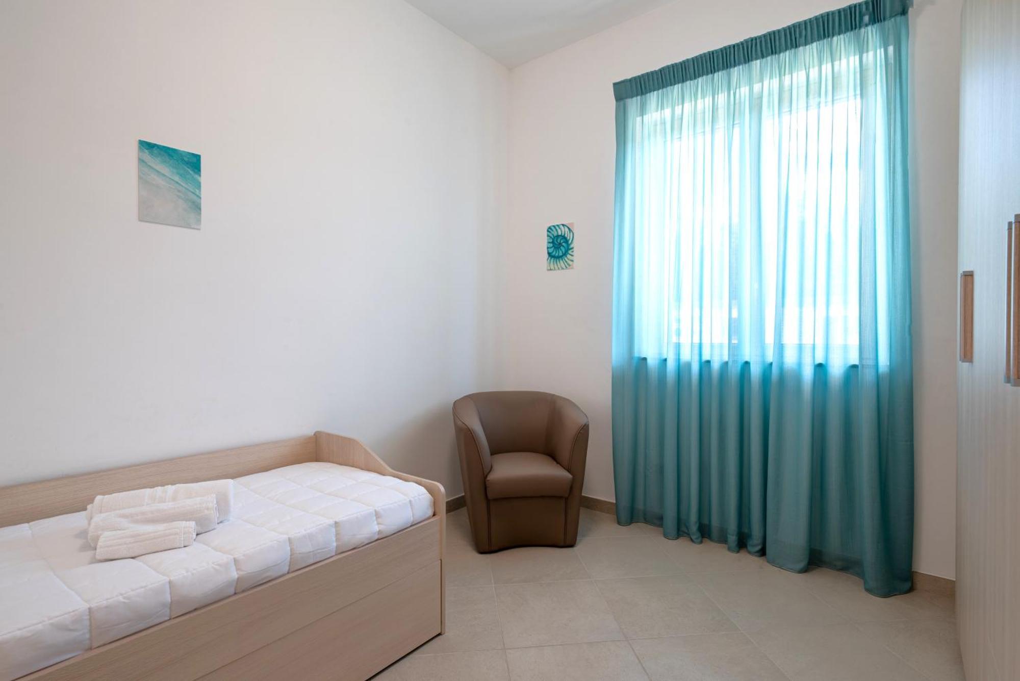 Icaro Residence Apartments With A Beautiful Pool Sant'Agata di Militello Exterior foto